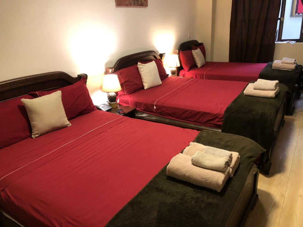 Hotel En El Centro Historico กูเอ็งกา ภายนอก รูปภาพ