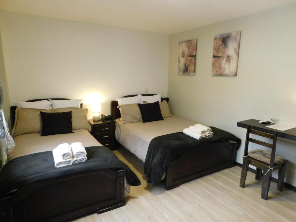 Hotel En El Centro Historico กูเอ็งกา ภายนอก รูปภาพ
